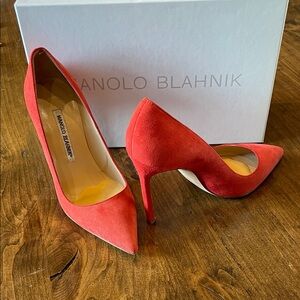 MANOLO BLAHNIK Suede TOMATO Red Pump 36.5